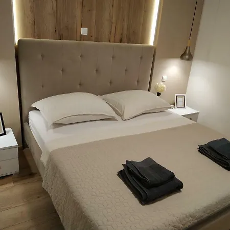 Avisi Διαμέρισμα Τρέμπινιε